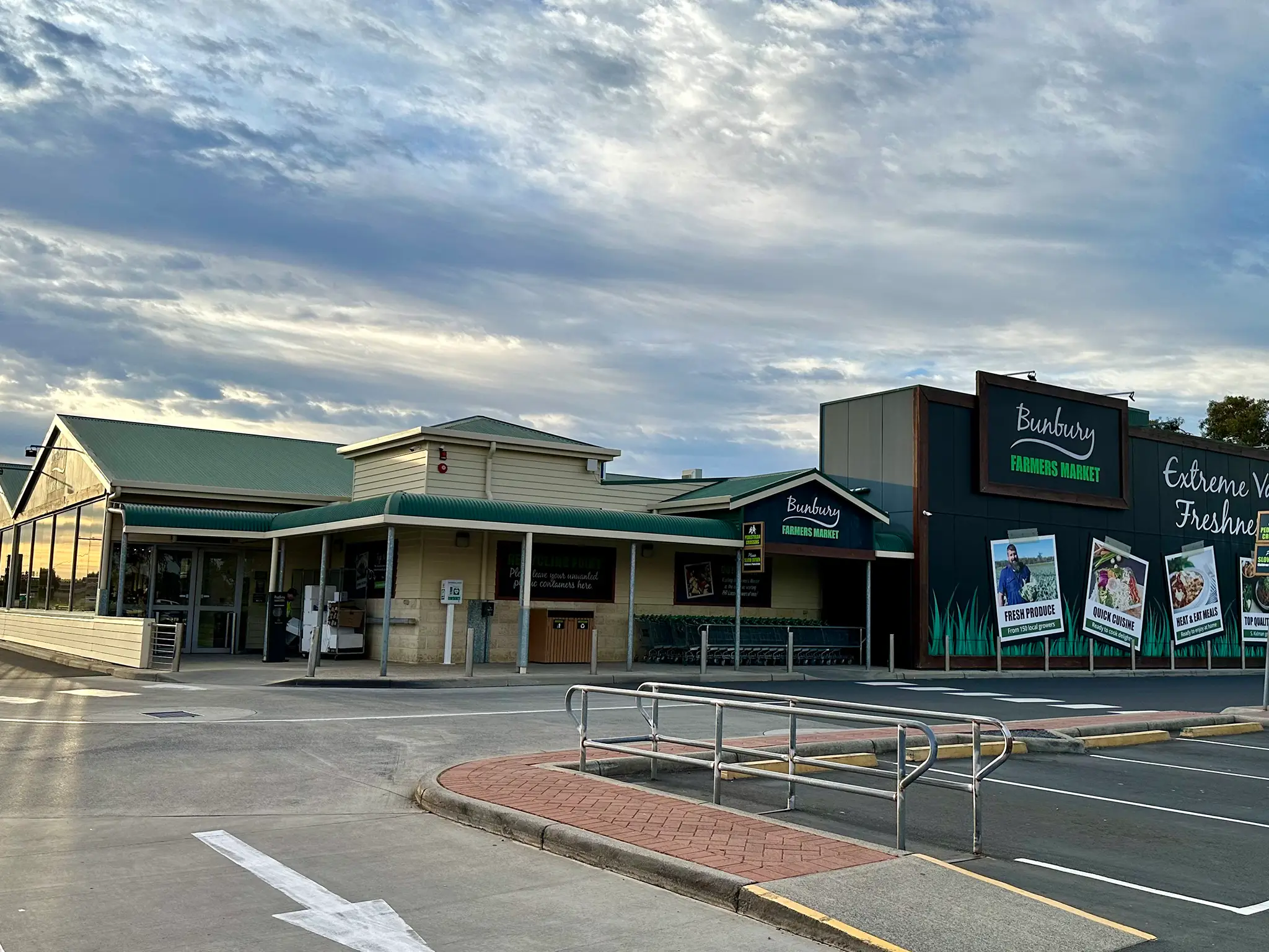 Bunbury farmers market storefront