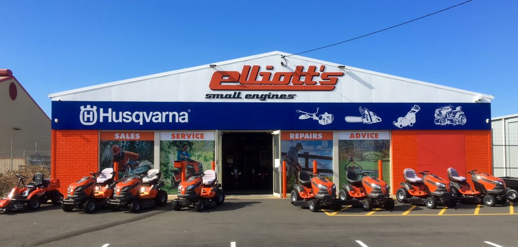 Elliotts bunbury storefront