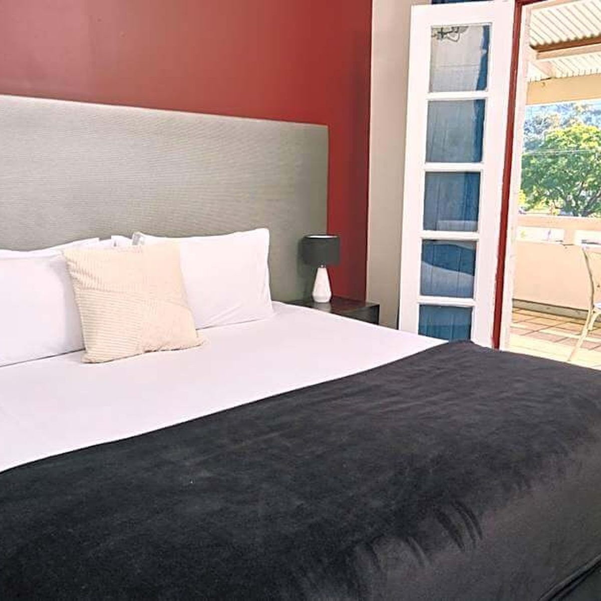 Stirling Arms Hotel, Swan WA