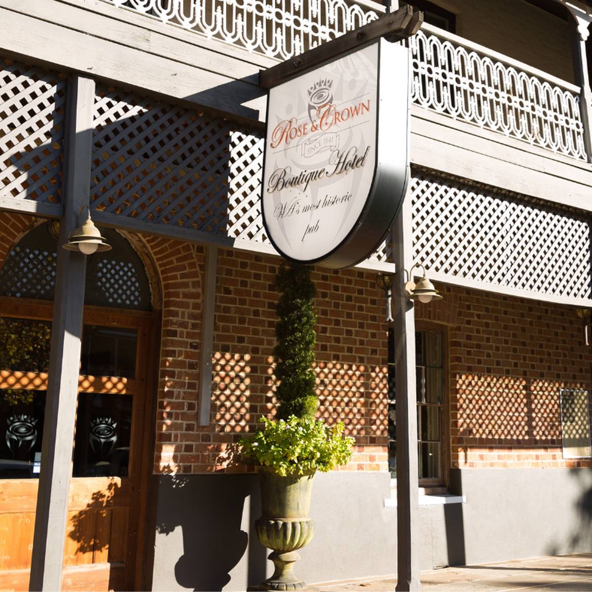 Rose & Crown Hotel, Swan WA