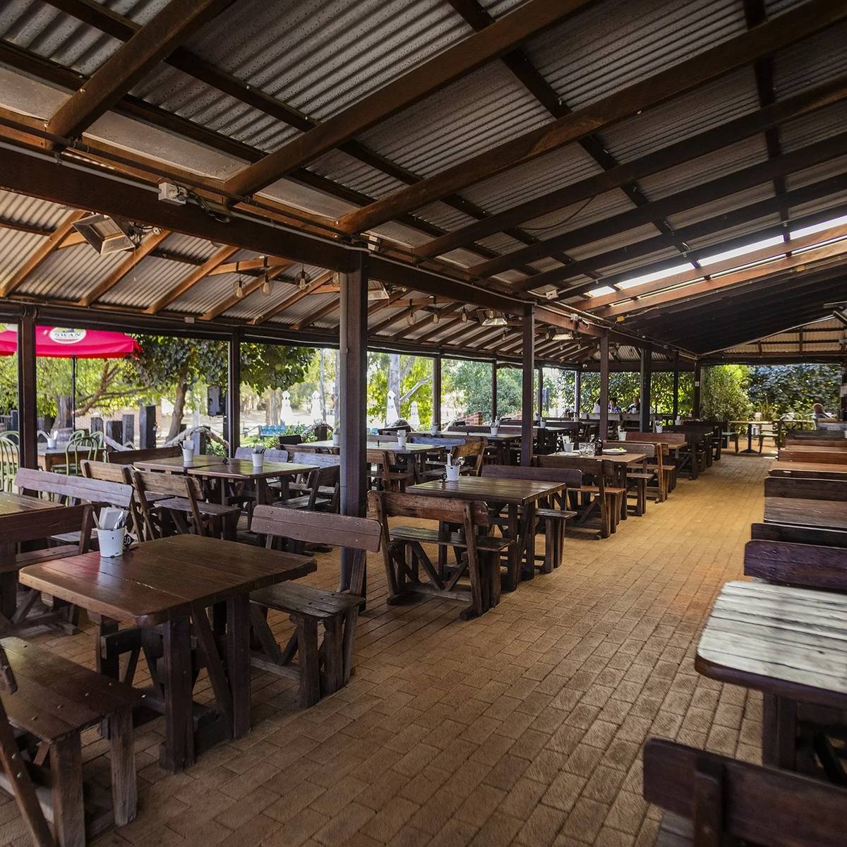 Baskerville Tavern, Swan WA