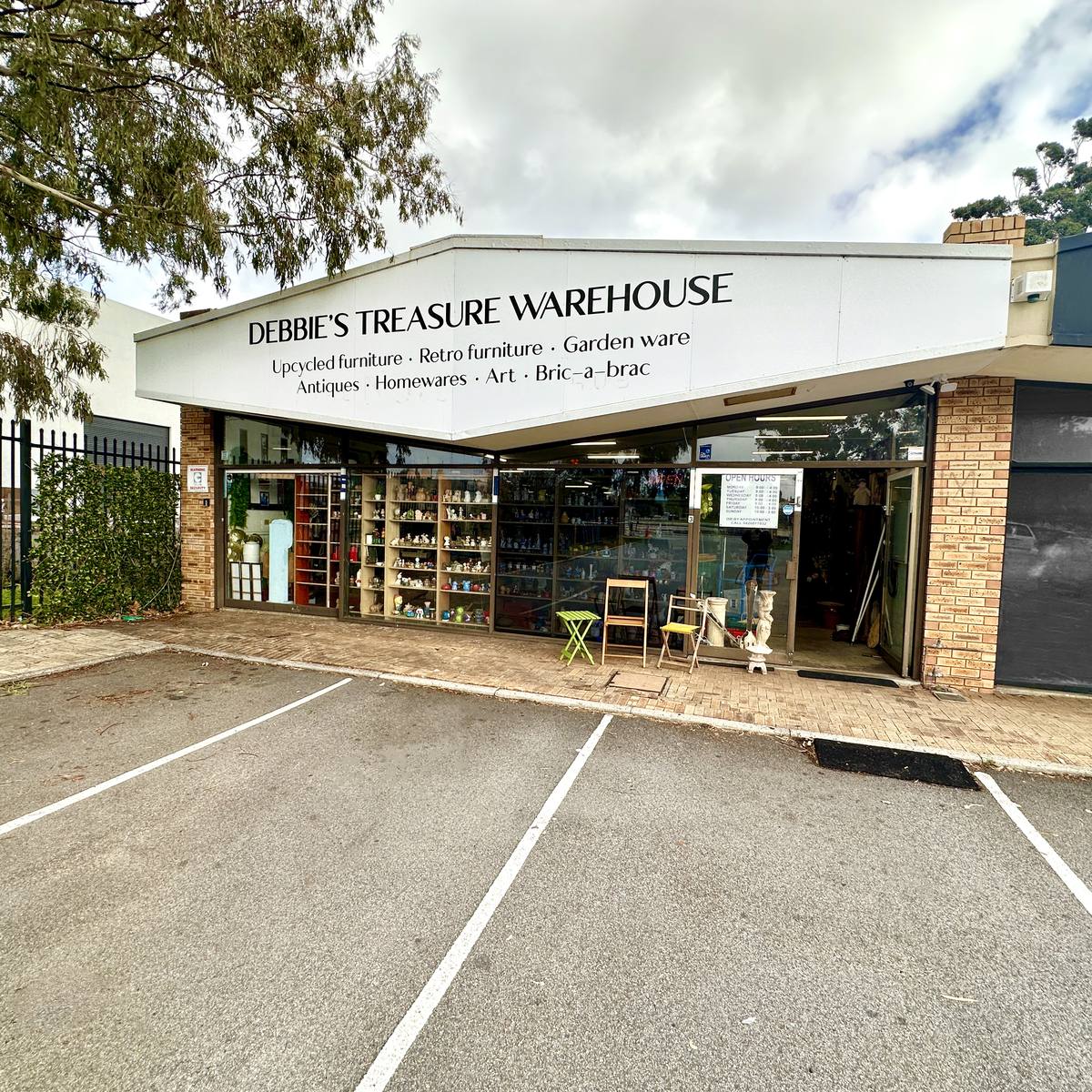 Debbies Treasure Warehouse, Wanneroo WA